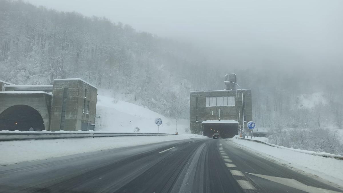 Temporal de nieve en el Huerna