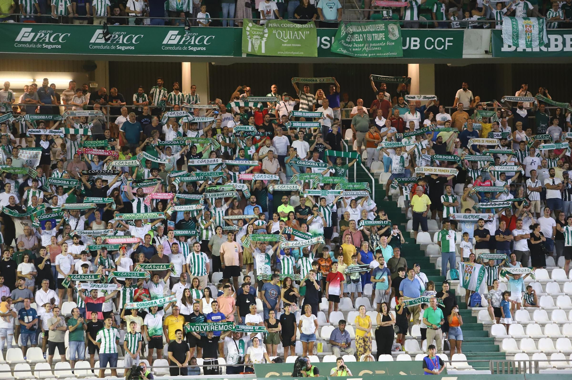 Córdoba CF - Ibiza : las imágenes de la afición en El Arcángel