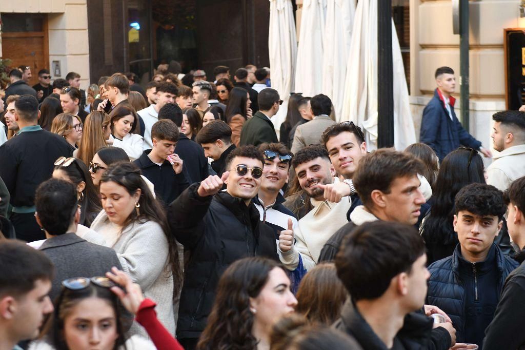 Murcia se echa a las calles durante el tardeo de Nochebuena
