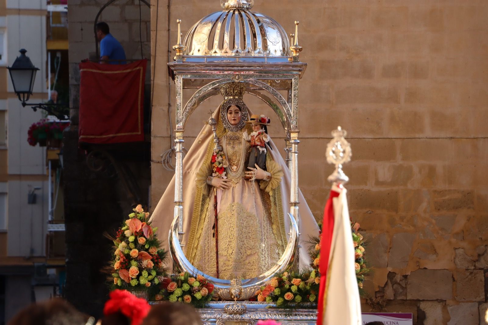 Lucena acompaña a la Virgen de Araceli a su santuario
