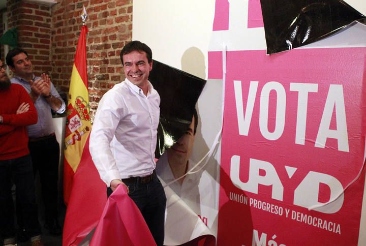 ANDR?S HERZOG INICIA CAMPA?A EN MADRID