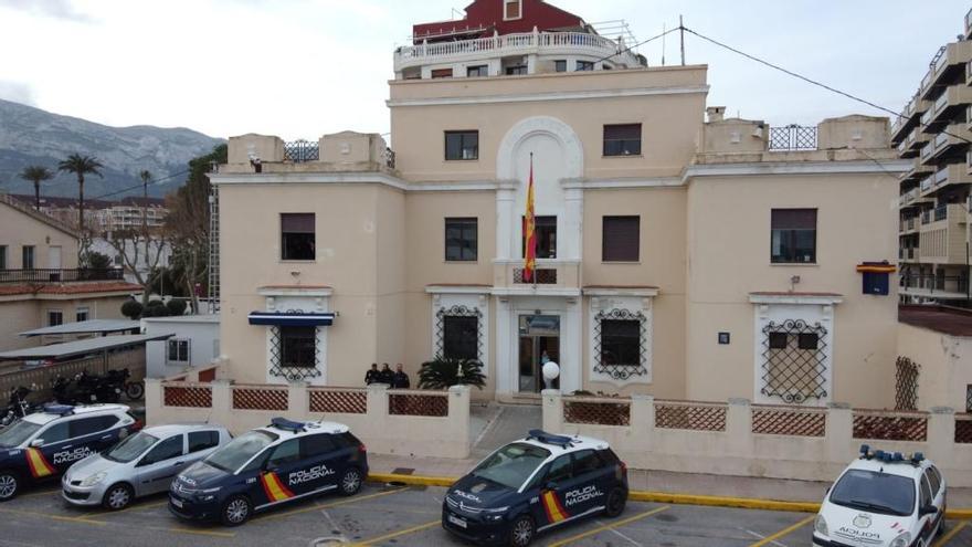 Dos arrestados por robar en 5 casas del edificio en el que vivían en Dénia