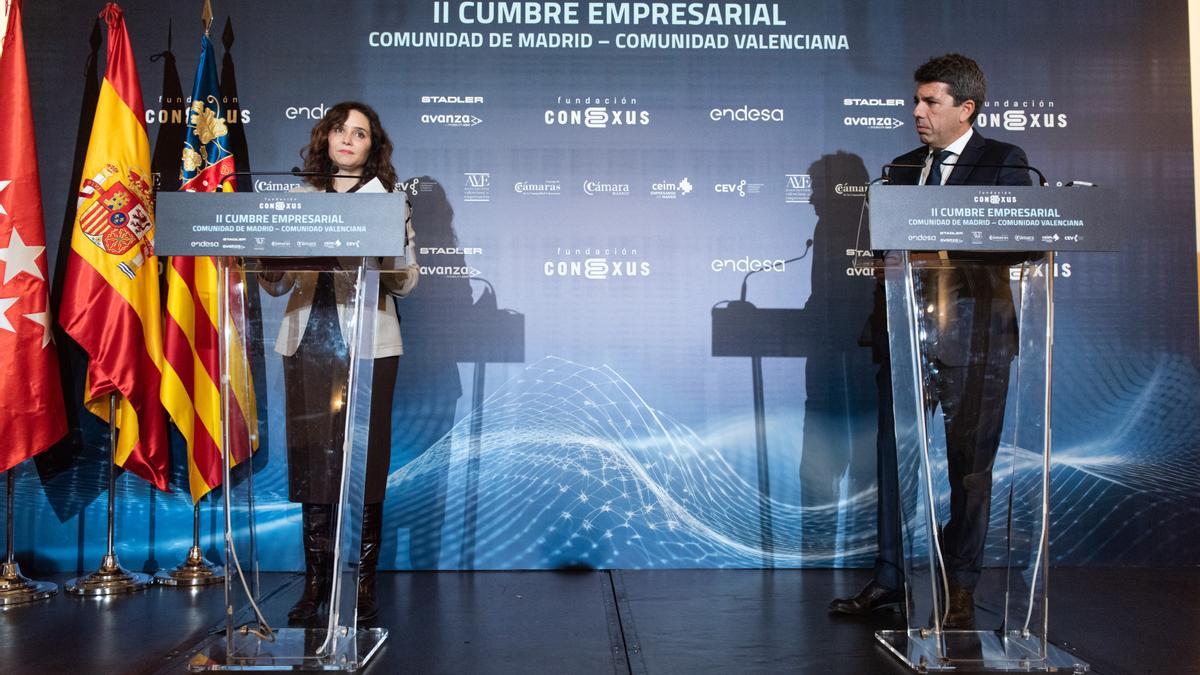 La presidenta de la Comunidad de Madrid, Isabel Díaz Ayuso y el presidente de la Generalitat Valenciana, Carlos Mazón, intervienen en la II Cumbre Empresarial Comunidad de Madrid-Comunidad Valenciana.
