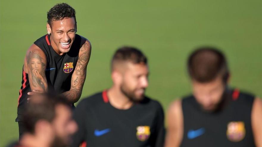 Cancelado un acto de Neymar en Shanghái porque está &quot;cerrando su traspaso&quot;