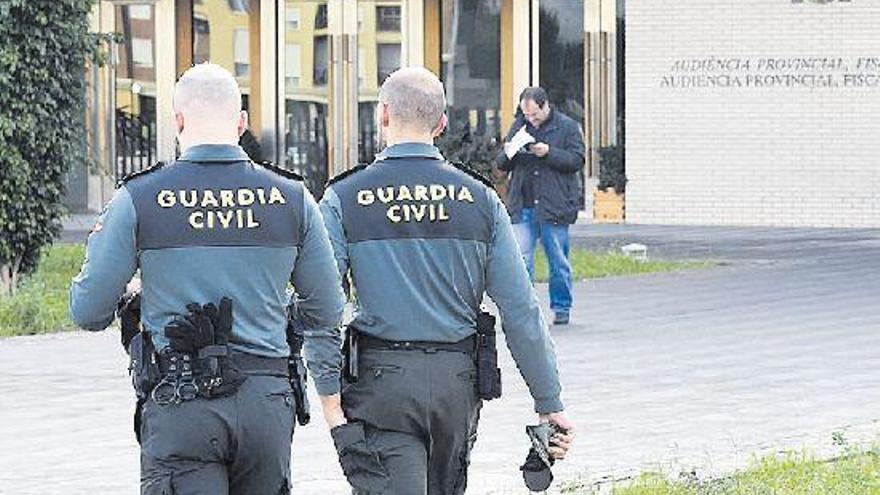 Una guardia civil de Castellón lucha en los tribunales por la conciliación familiar