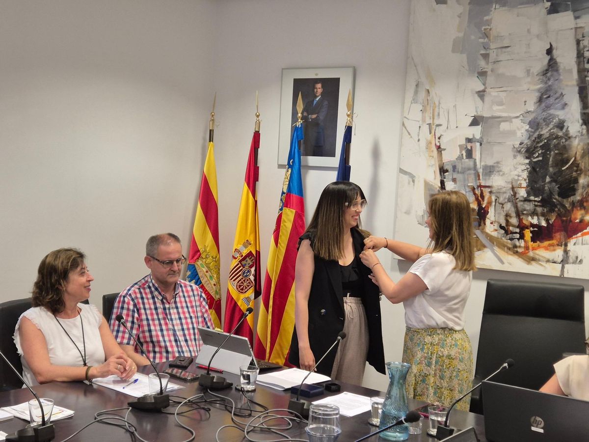 Toma posesión María Núñez.