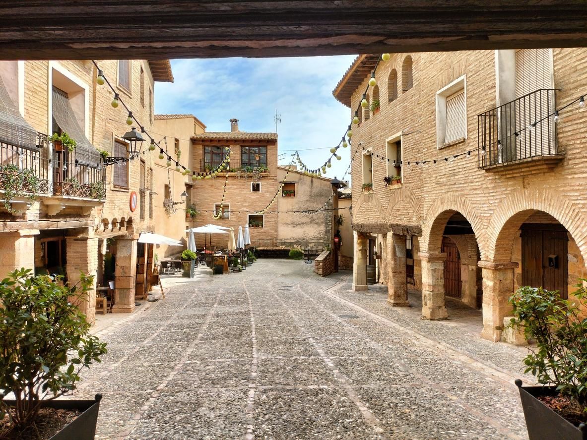 Las callejuelas de Alquézar son un viaje en el tiempo a la época medieval