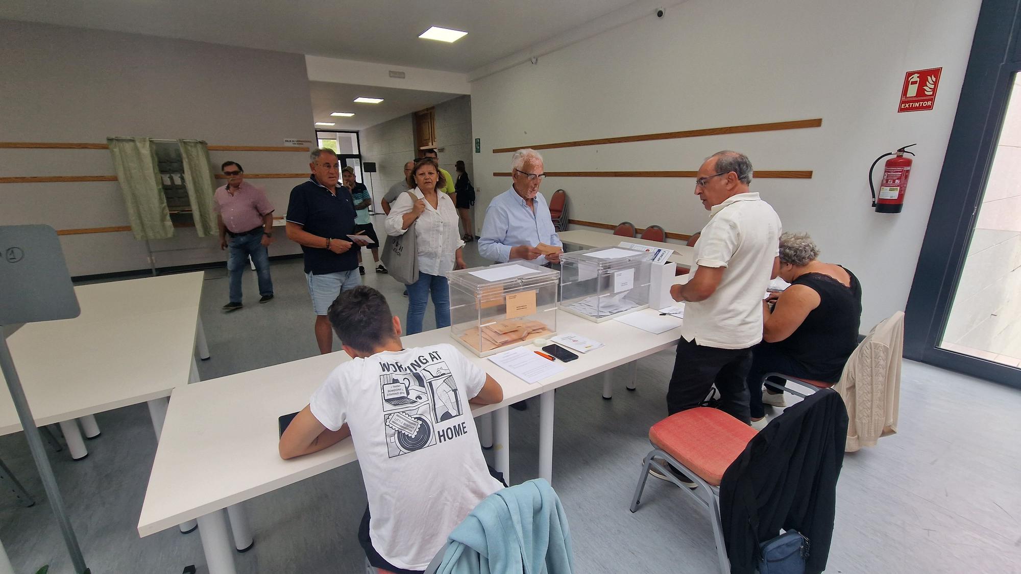 La jornada electoral en Arousa.