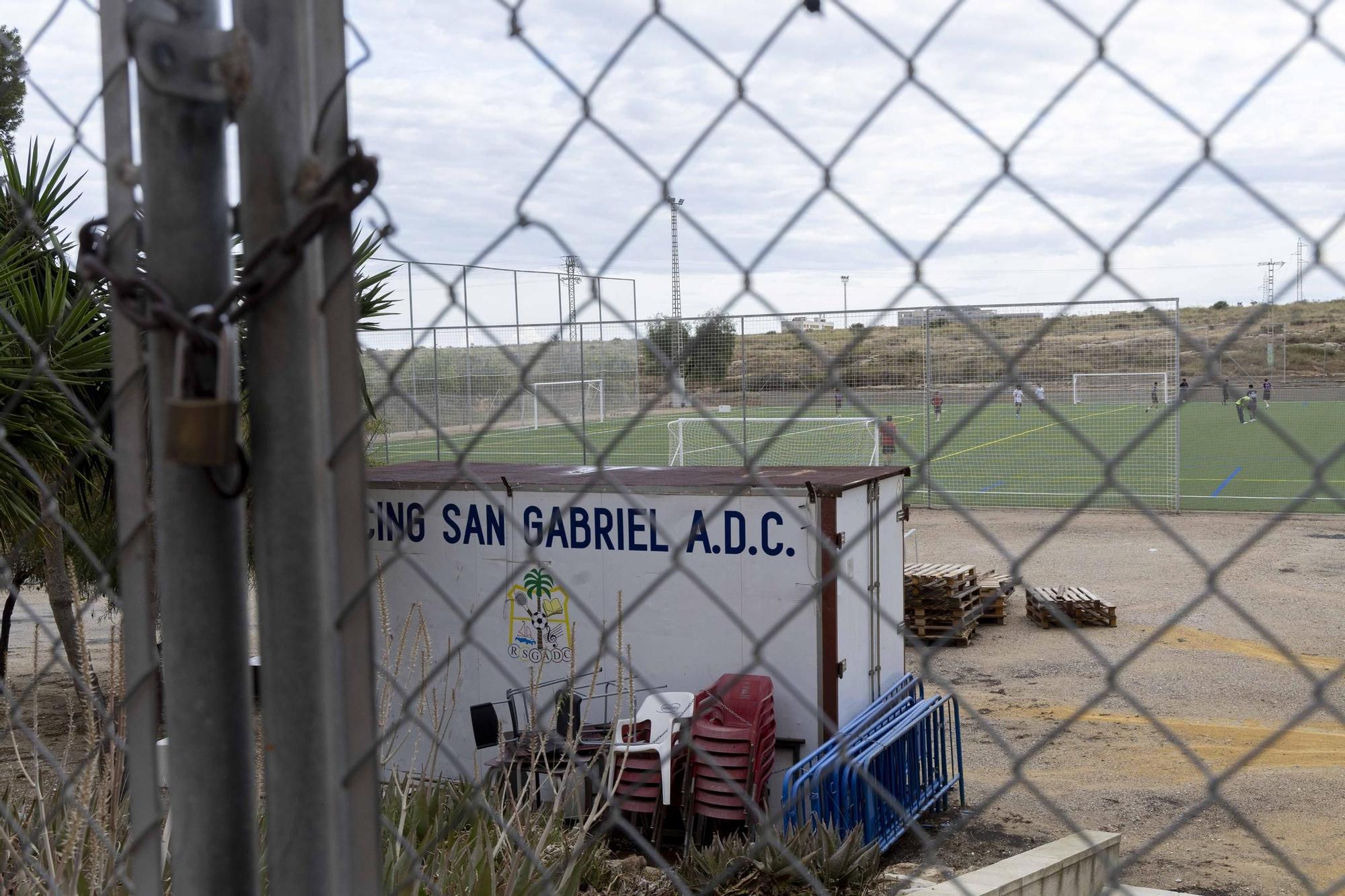 San Gabriel reclama la apertura del campo de La Cigüeña tras el fin de las obras