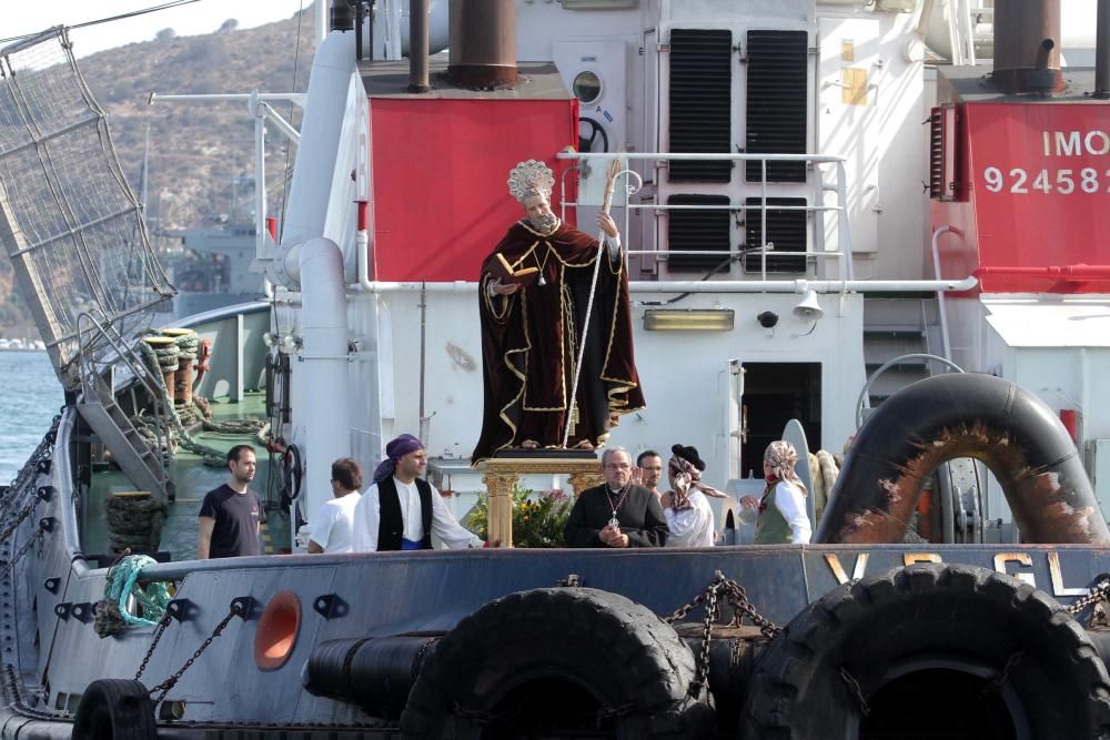 Desembarco de la nueva imagen de San Ginés de la Jara en Cartagena