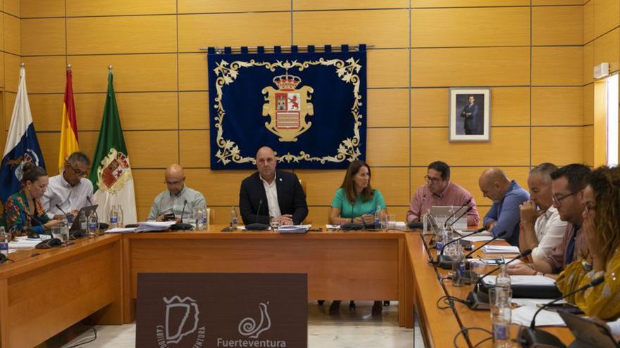 El Cabildo pide que se agilice la obra en el Materno-Infantil para los menores con cáncer