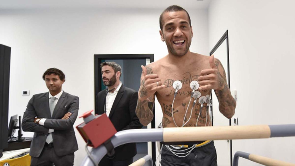 Alves, ilusionado ante su nueva etapa como jugador de la Juventus