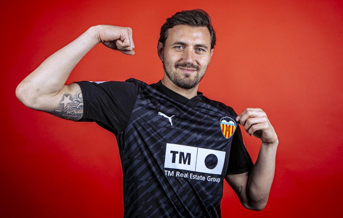 Stole Dimitrievski, foto de archivo del verano de 2024, cuando fichó por el Valencia procedente del Rayo