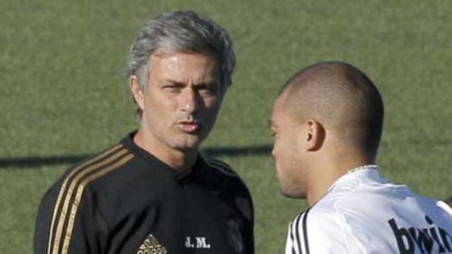 Mourinho deja a Pepe fuera de la convocatoria