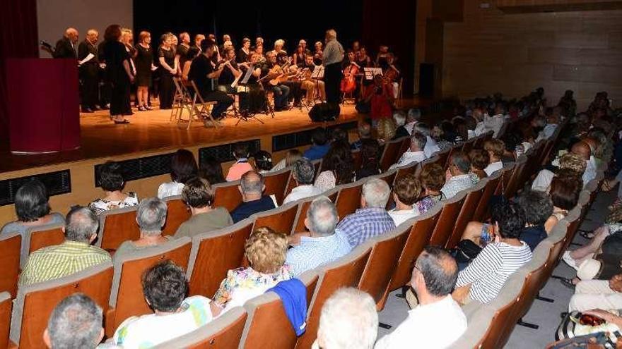 Un momento del concierto del sábado en el Auditorio de Cangas.//GN