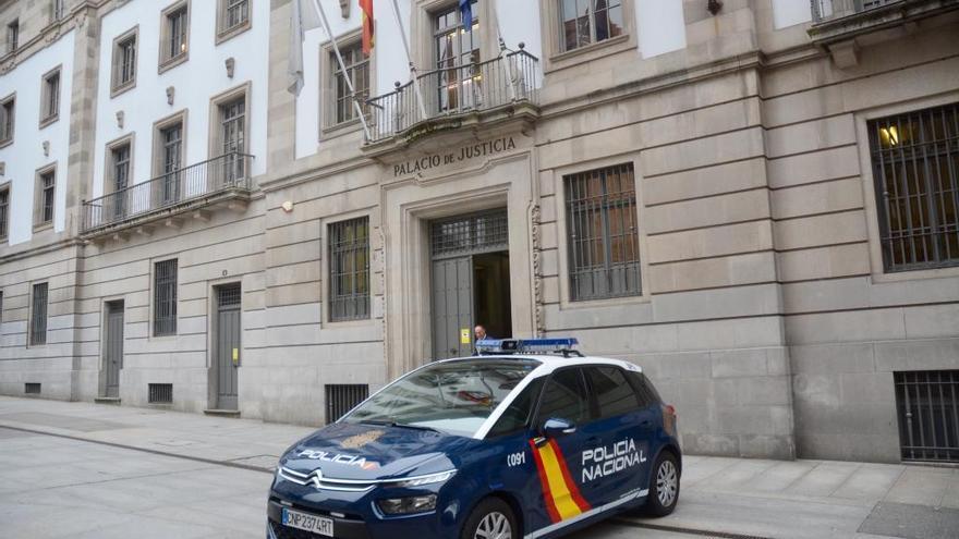 Fachada de la Audiencia Provincial de Pontevedra.