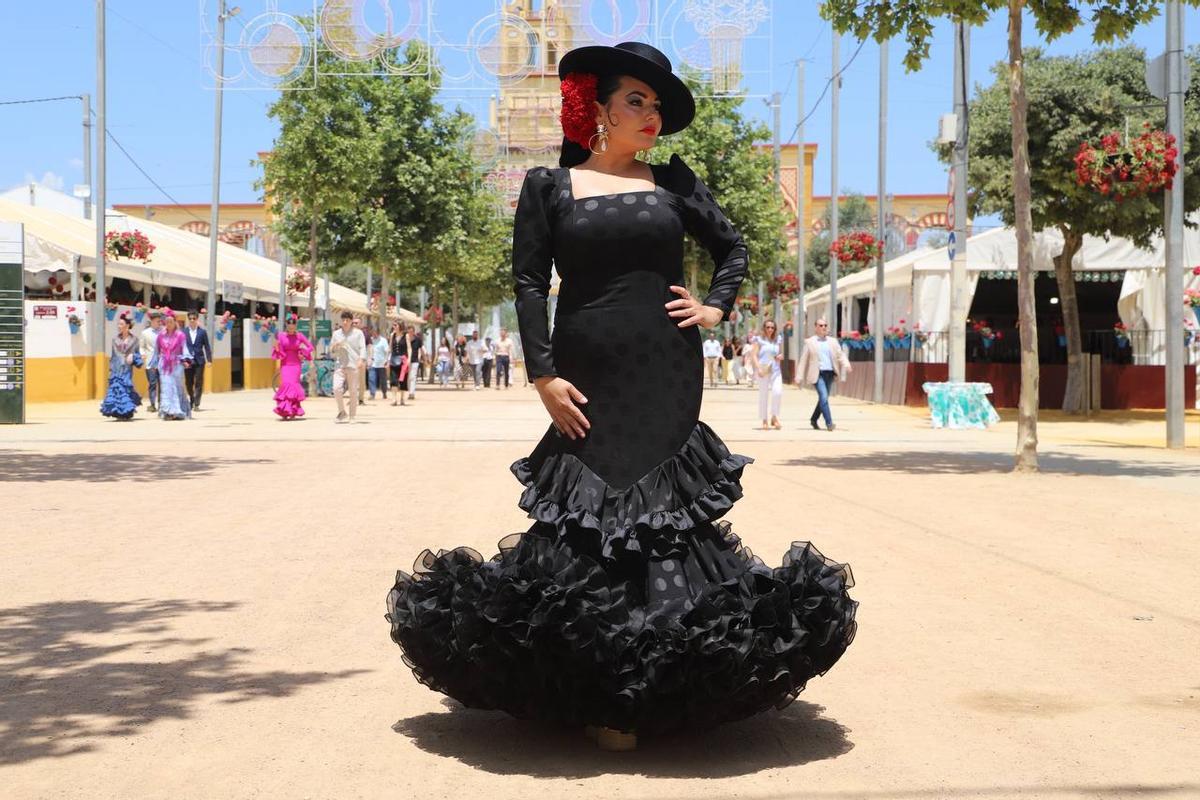Trajes de gitana en el martes de Feria Trajes de gitana en el martes de Feria