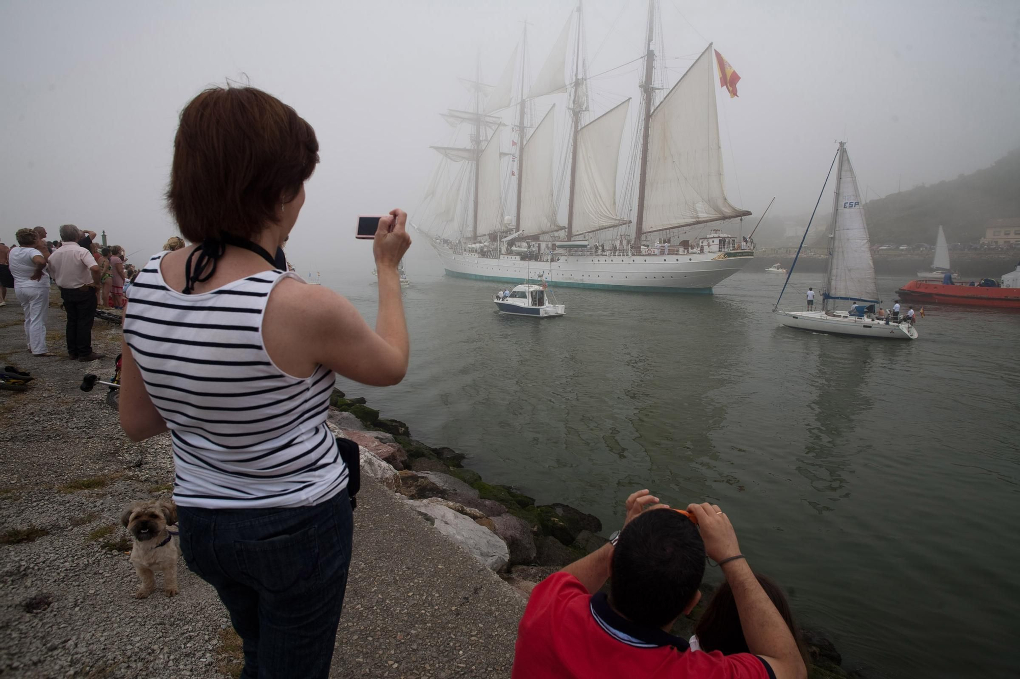 En imágenes: Así fue la última visita del Juan Sebastián Elcano a Asturias, en 2013 y a Avilés