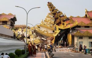 En marcha los equipos de rescate en Birmania tras el terremoto de 7,7 que ha sacudido el país