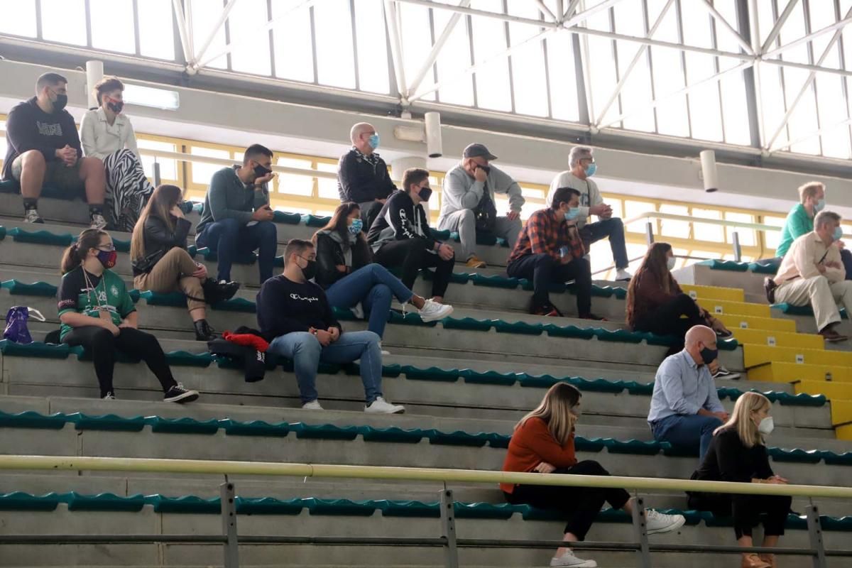 Las imágenes del Adesal-Morvedre de balonmano femenino en La Fuensanta