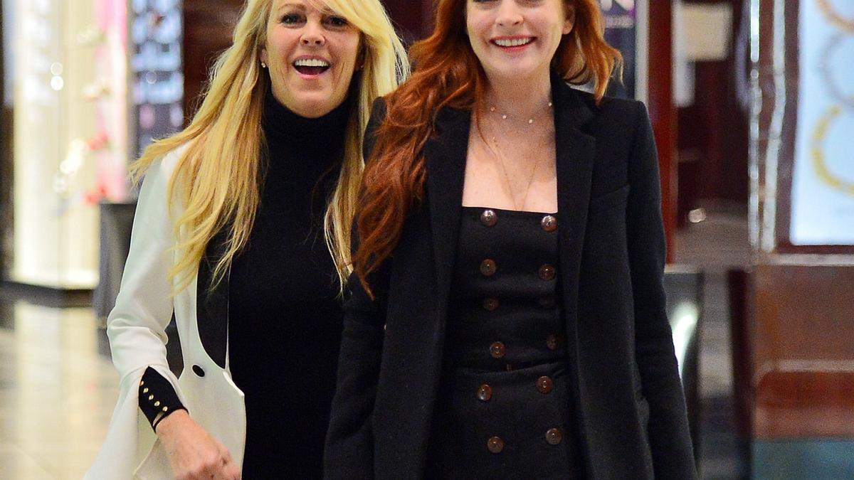 Lindsay Lohan de compras con su madre, Dina