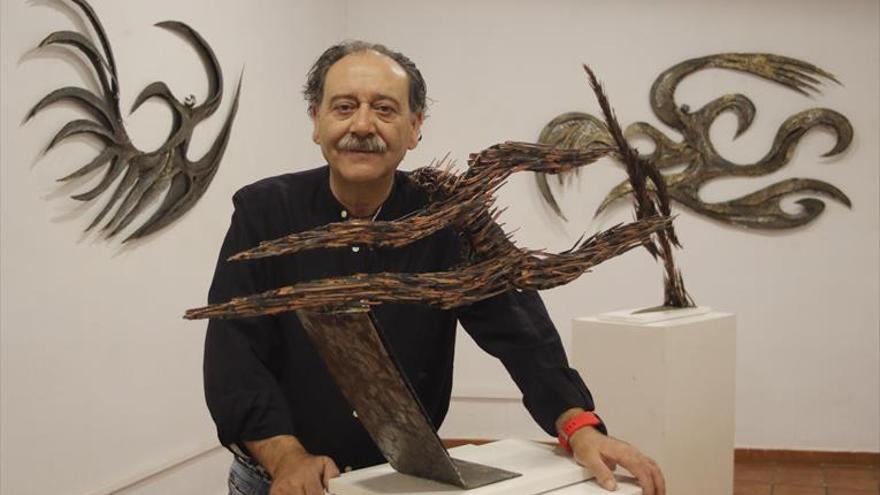 José Luis Checa expone sus nuevas esculturas