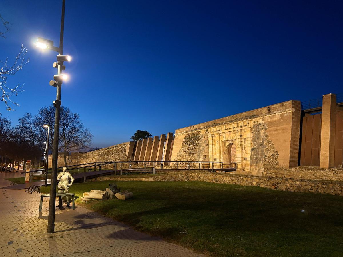 La Ciutadella de Roses amb la nova il·luminació.