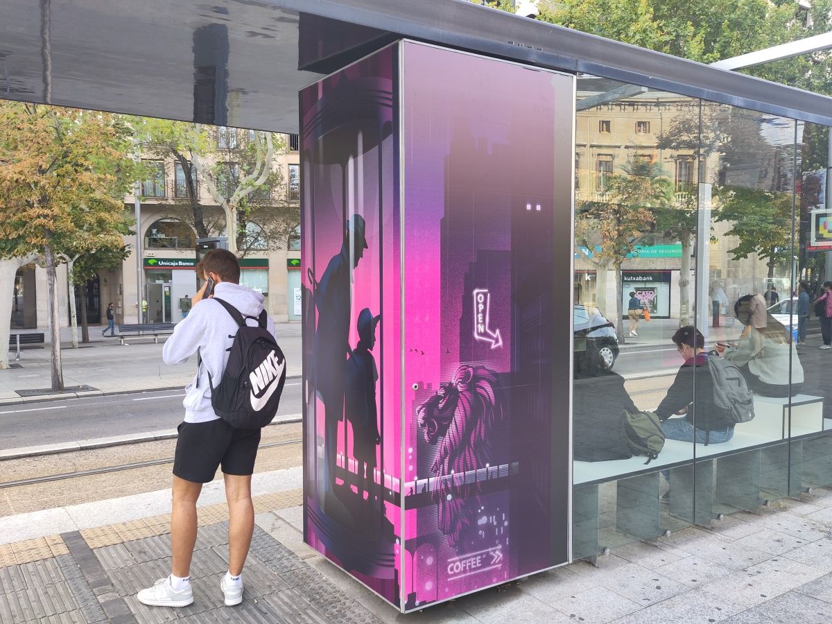 El 'Asalto' a las paradas del tranvía de Zaragoza