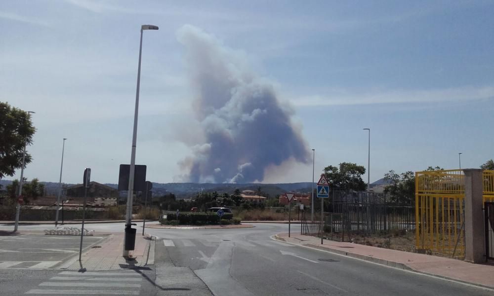 Incendio en Benitatxell y Xàbia