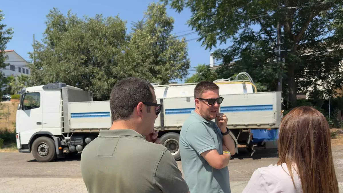Reparan la infraestructura de agua potable calcinada en Caminomorisco