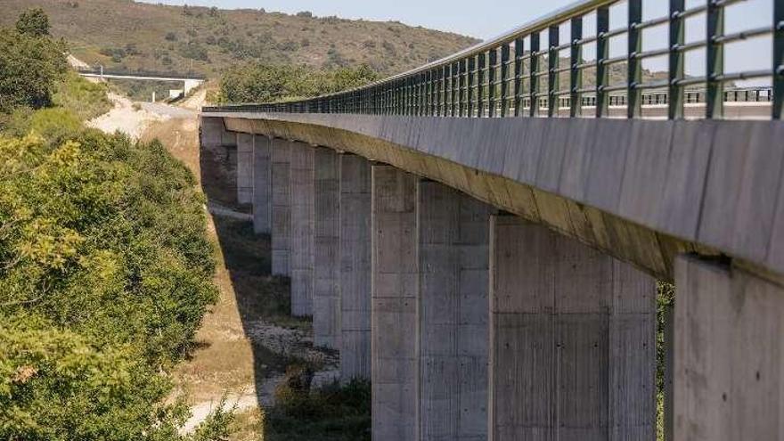 Obras del túnel de Prado en Vilar de Barrio.  // J. Regal