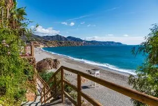 La comarca de España donde crecen mangos, aguacates y chirimoyas, que cuenta con un clima subtropical y playas de aguas templadas