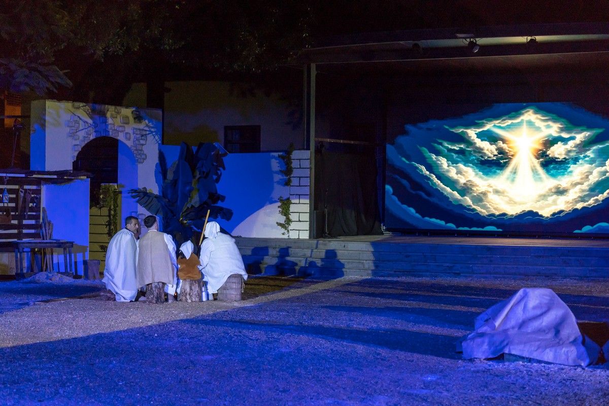 Casa Pastores representó el belén viviente