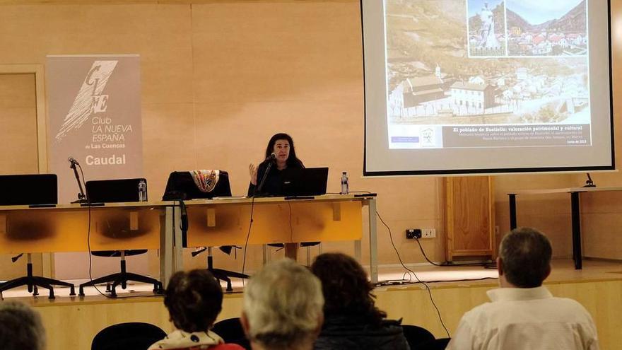 María Fernanda Fernández, durante la charla.