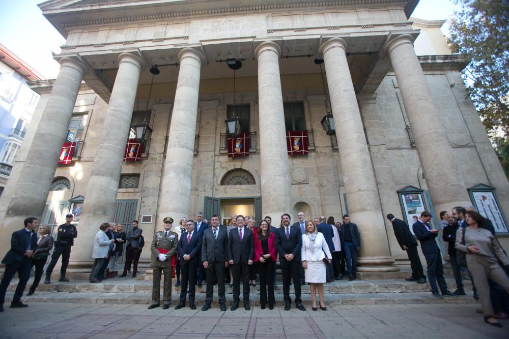 La Generalitat en pleno celebra en Alicante las cuatro décadas de la Carta Magna con un acto institucional en el Teatro Principal que llega en medio de los ataques al modelo territorial y de la alerta ultra.