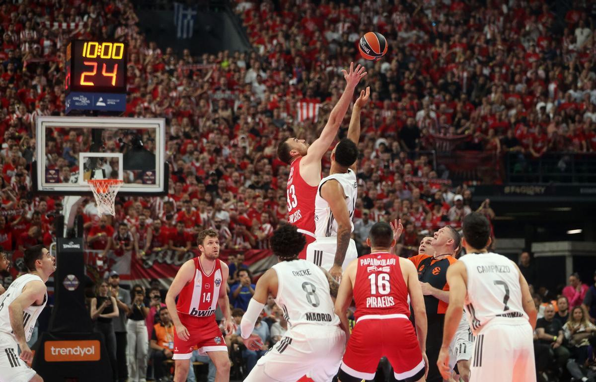 Nikola Milutinov, de Olympiacos, en la final de la Euroliga ante el Real Madrid