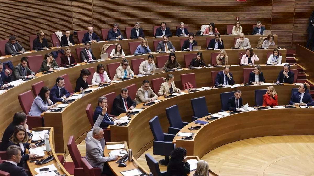 El hemiciclo de las Corts durante una sesión en una imagen de archivo