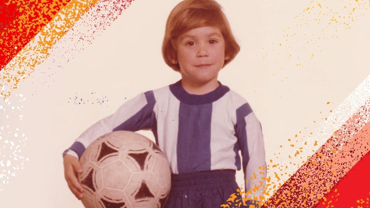 Imagen promocional del NFT de Rubiales: él vestido de futbolista cuando era niño.
