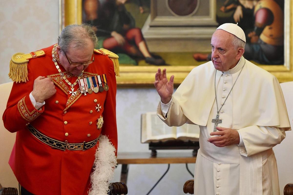 L'ús del preservatiu causa l'última gran disputa entre el Papa i l'Orde de Malta