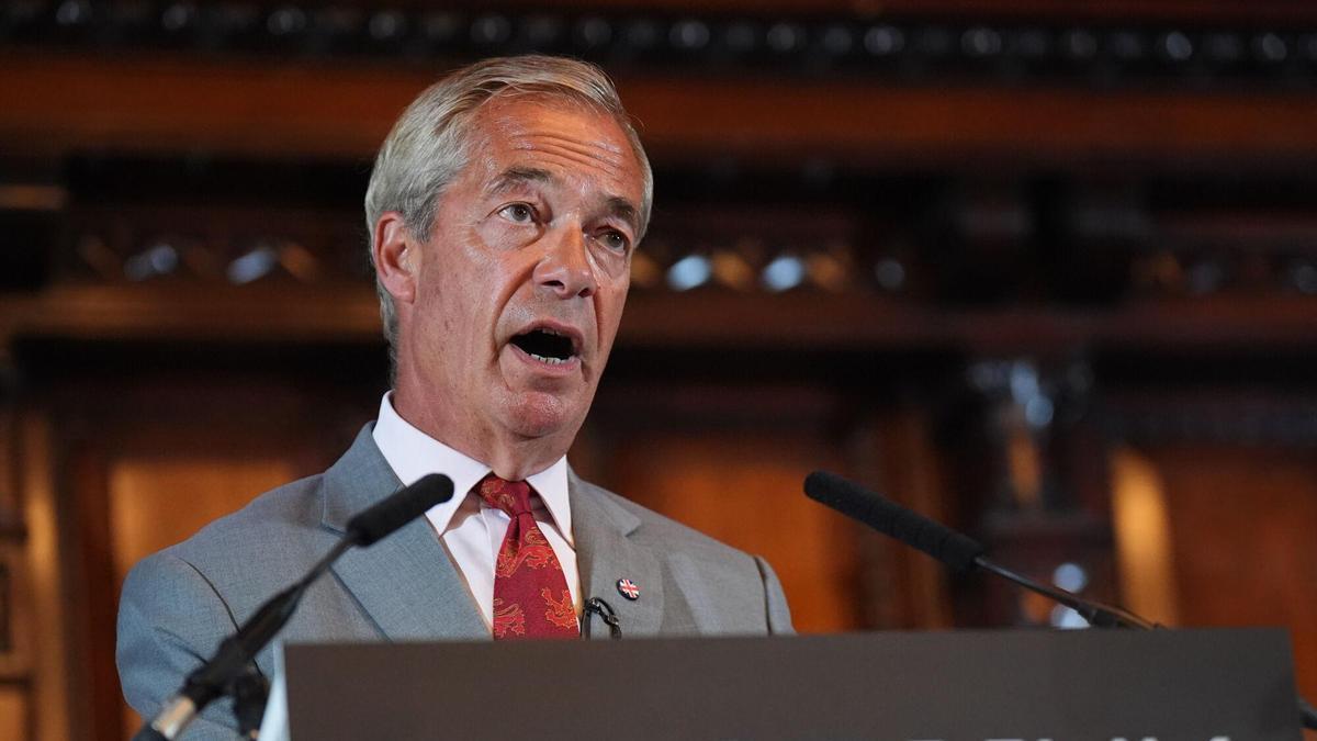 El ultra Farage promete expulsar a los criminales extranjeros a cárceles de terceros países para aliviar la saturación