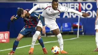 El Huesca solo cede ante Osasuna en la prórroga (2-4)