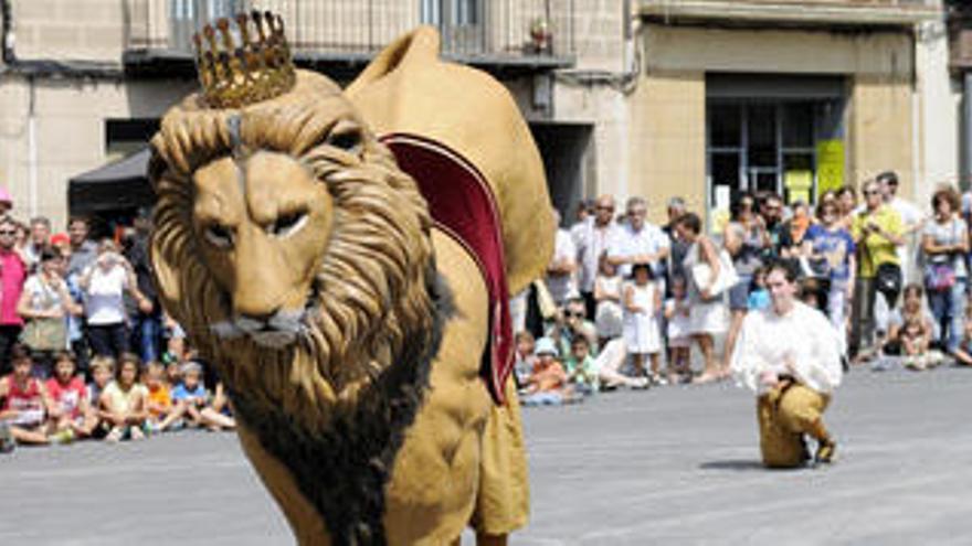 El lleó és la darrera incorporació a la imatgeria de la ciutat.