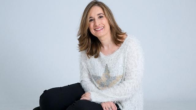 Ángela Drei, autora de Un lugar junto al mar