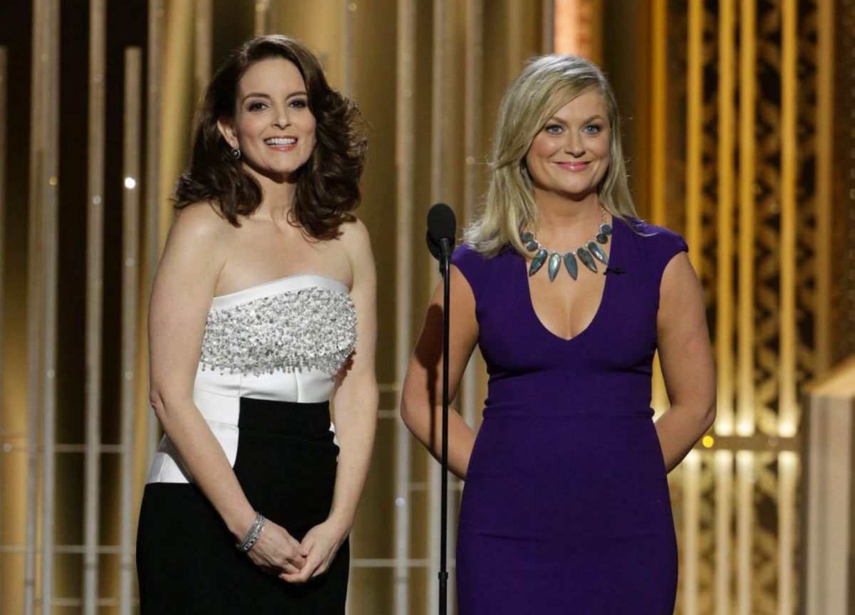 Tina Fey i Amy Poehler tallen el bacallà (als Globus d’Or) Tina Fey i Amy Poehler tallen el bacallà (als Globus d’Or)