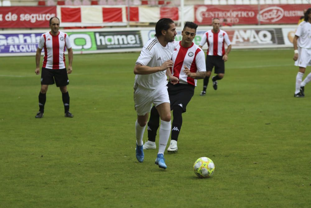 El partido del Real Madrid- Zamora CF de veteranos, en imágenes