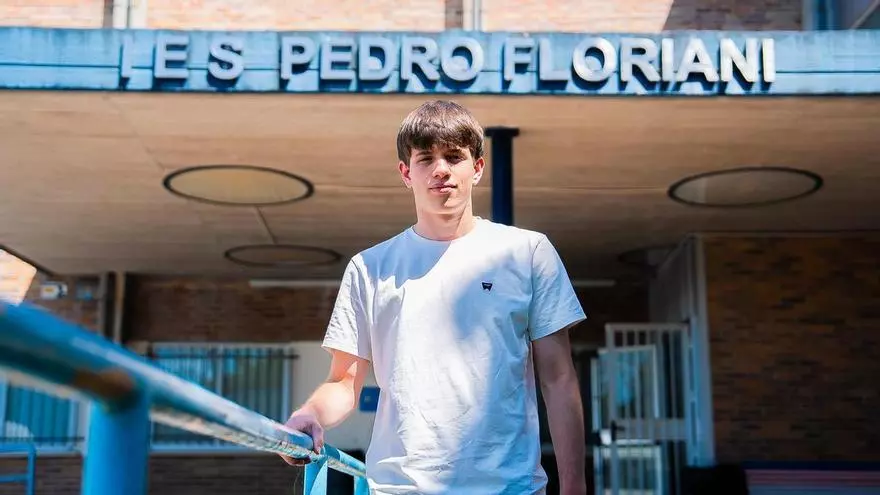 David Lago, alumno de Redondela con una de las mejores notas de la PAU en Galicia (9,75)
