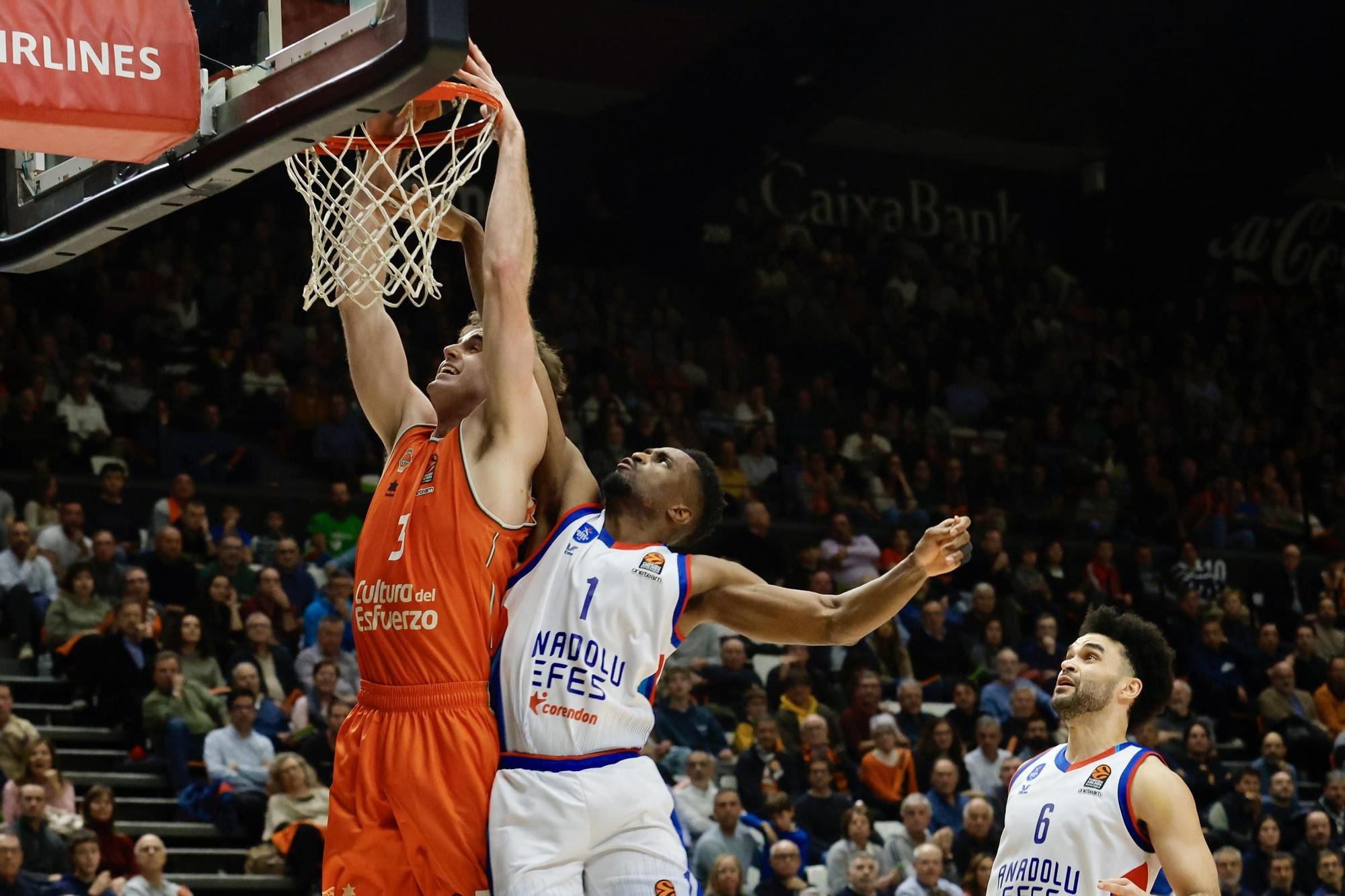 Valencia Basket - Anadolu Efes en imágenes