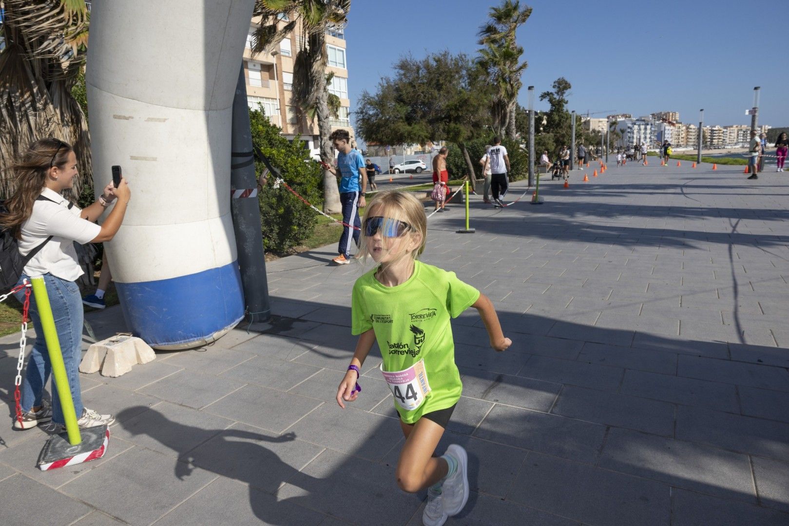 Así fue en imágenes una nueva edición de la carrera solidaria de AFA Torrevieja