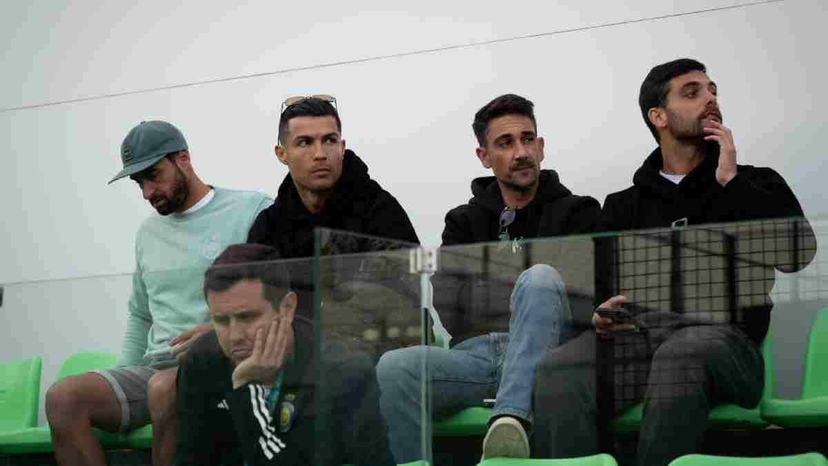 Cristiano Ronaldo en las gradas del torneo de Riad