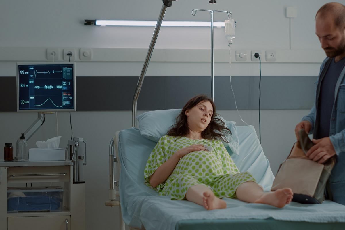 La amenaza de parto pretérmino requiere ingreso hospitalario.